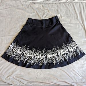 Ann Taylor Embroidered Navy Skirt size 6